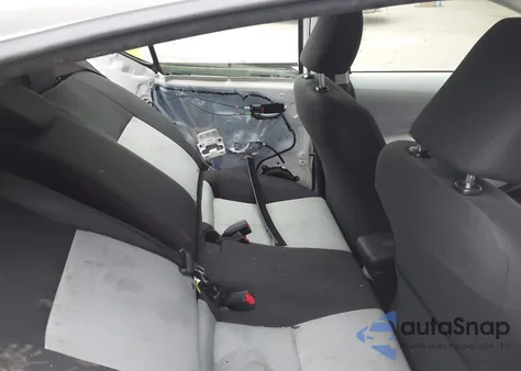 2014 Toyota Prius C Three from USA, damaged, VIN JTDKDTB30E1061548